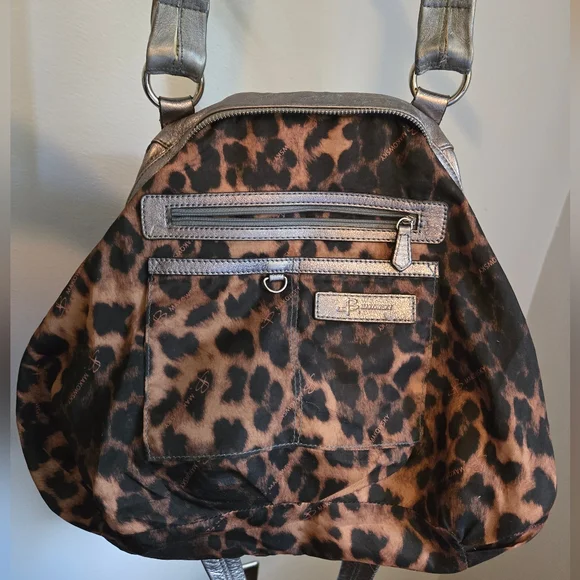 B. Makowsky Silver Shoulder Bag with Versatile Design - Picture 6 of 9